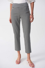 Load image into Gallery viewer, GEOMETRIC CROP PANT - Black/Vanilla
