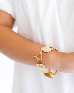 LINKED SQUARE TOGGLE BRACELET