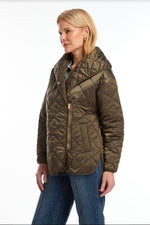 Load image into Gallery viewer, QUILTED JACKET - Olive
