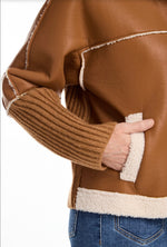 Load image into Gallery viewer, SHERPA LINED COAT - Camel
