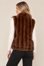 Load image into Gallery viewer, Renuar Faux Fur Vest- Mink
