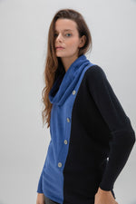 Load image into Gallery viewer, BUTTON DETAIL SWEATER - Blue
