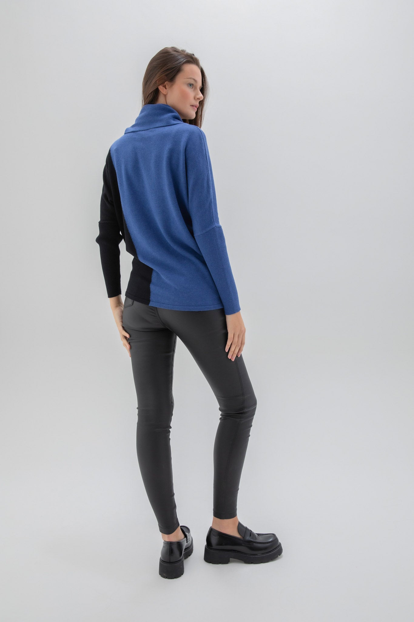 BUTTON DETAIL SWEATER - Blue