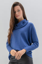 Load image into Gallery viewer, SPARKLE DETAIL COWL NECK - Blue
