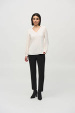 Load image into Gallery viewer, PLEATED V-NECK BLOUSE
