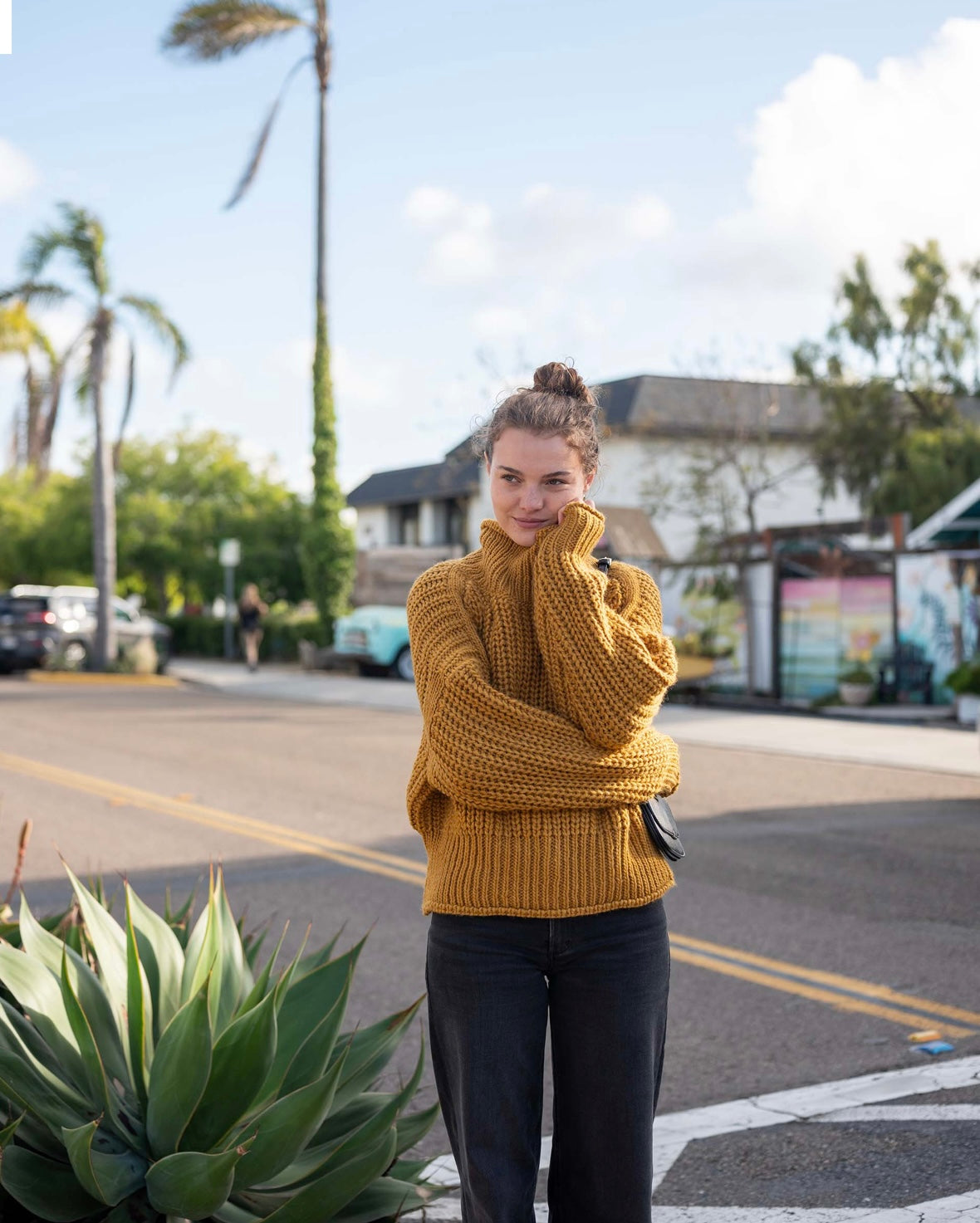 Beachside Turtleneck - Golden