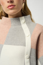 Load image into Gallery viewer, FUNNEL NECK PLAID SWEATER
