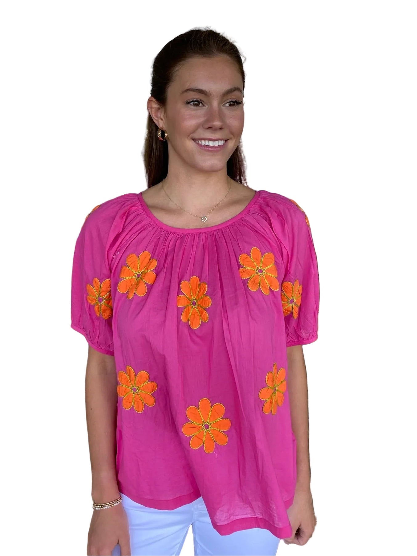 IVY JANE- DAISY APPLIQUE TOP – Carriage House Clothing