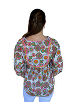 Load image into Gallery viewer, IVY JANE- ABUNDANT COLORS TOP
