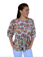 Load image into Gallery viewer, IVY JANE- ABUNDANT COLORS TOP
