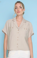 Load image into Gallery viewer, Button-Front Top with Pockets
