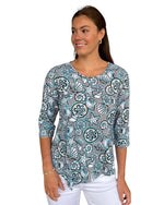 Load image into Gallery viewer, Lulu B Sand dollar top
