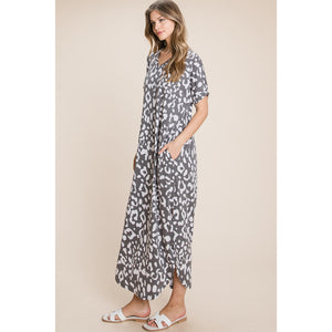 CHEETAH PRINT MAXI DRESS - GREY