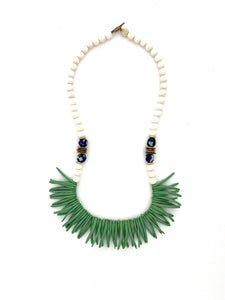 COCONUT WOOD NECKLACE - GREEN